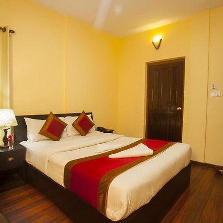 Hotel Ambe Inn By Ambience Delhi Igi Airport Nuova Delhi Esterno foto