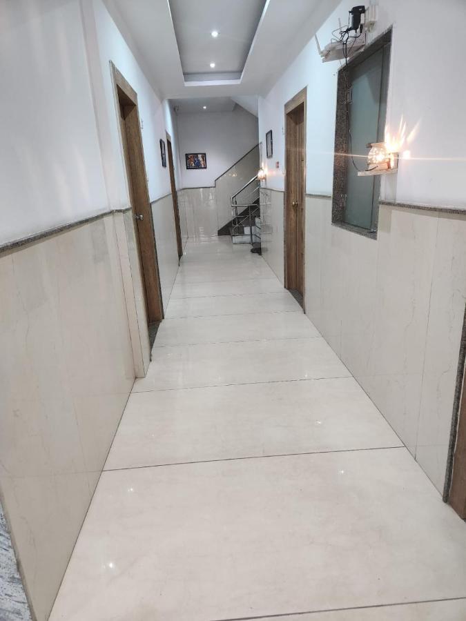 Hotel Ambe Inn By Ambience Delhi Igi Airport Nuova Delhi Esterno foto