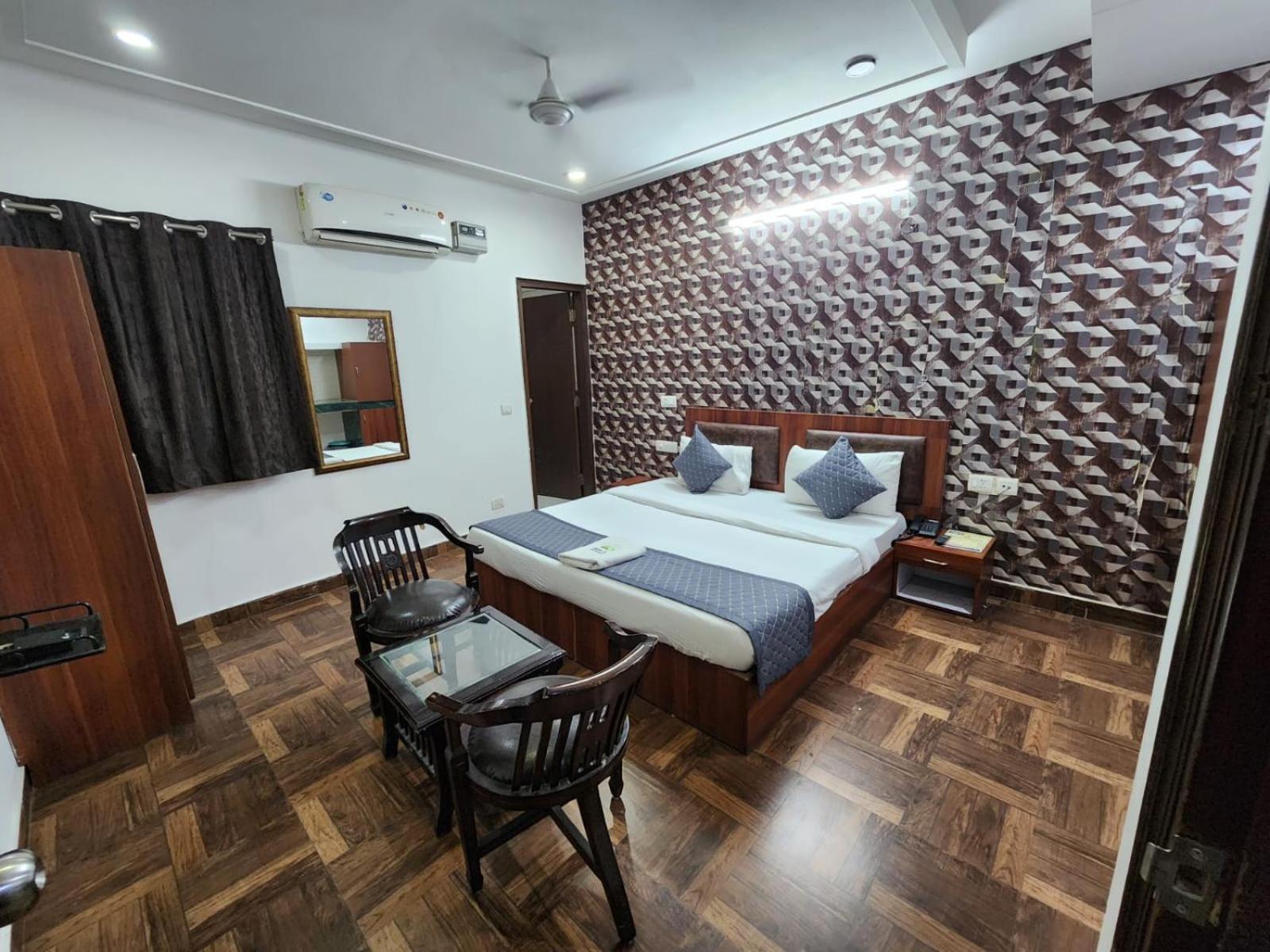 Hotel Ambe Inn By Ambience Delhi Igi Airport Nuova Delhi Esterno foto